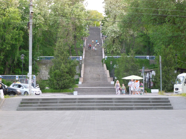 Каменная лестница в Таганроге легендарная достопримечательность города
